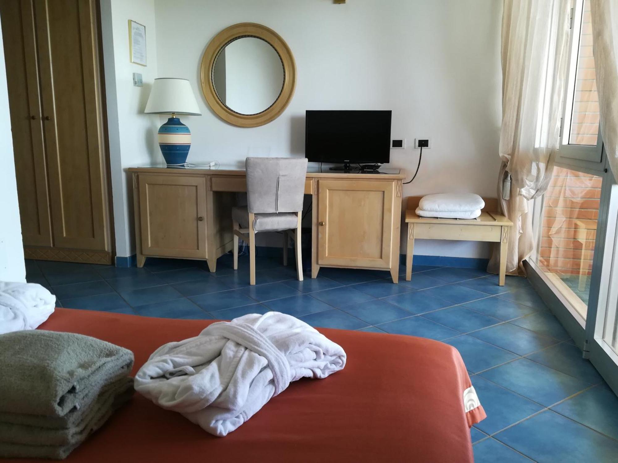 Th Capoliveri - Grand Hotel Elba International Esterno foto